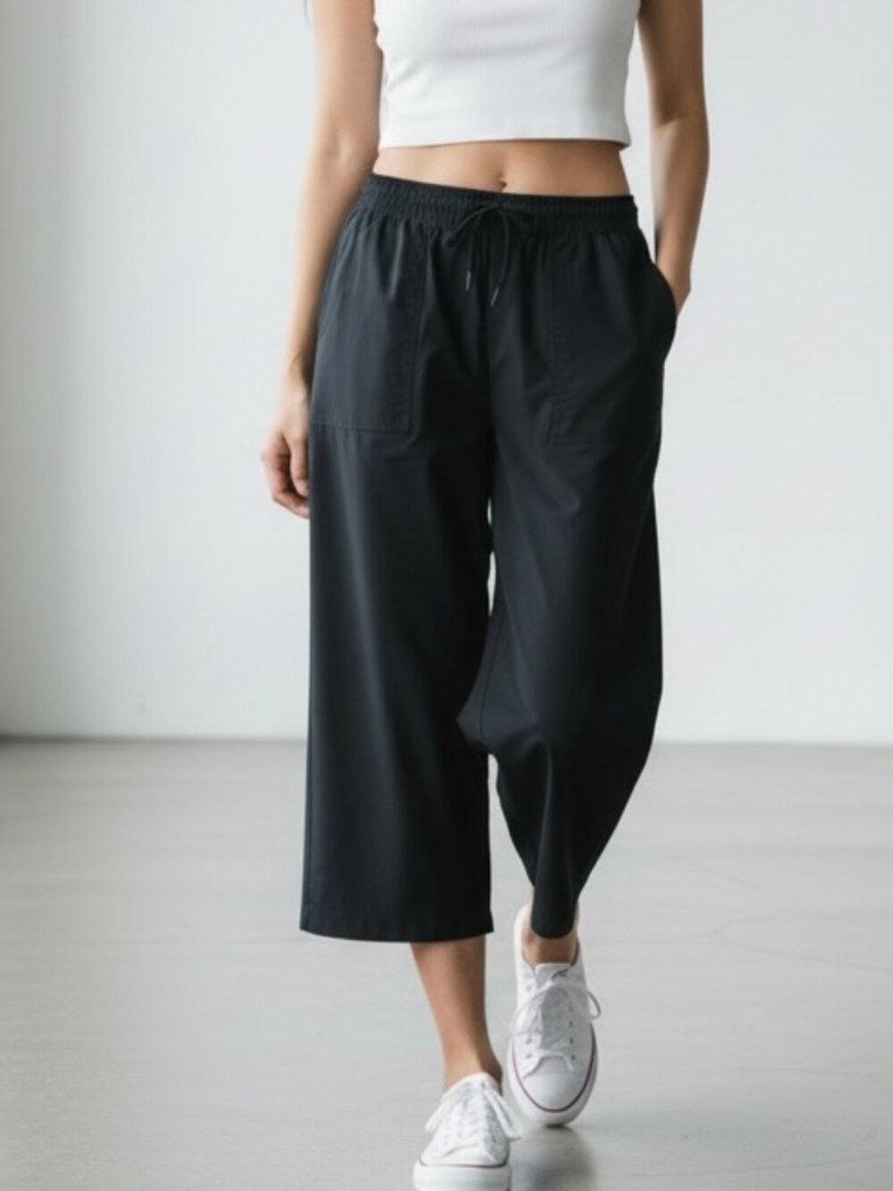Jockey Joggers Women’s Sz XL Black Cropped Wide Legs Lightweight